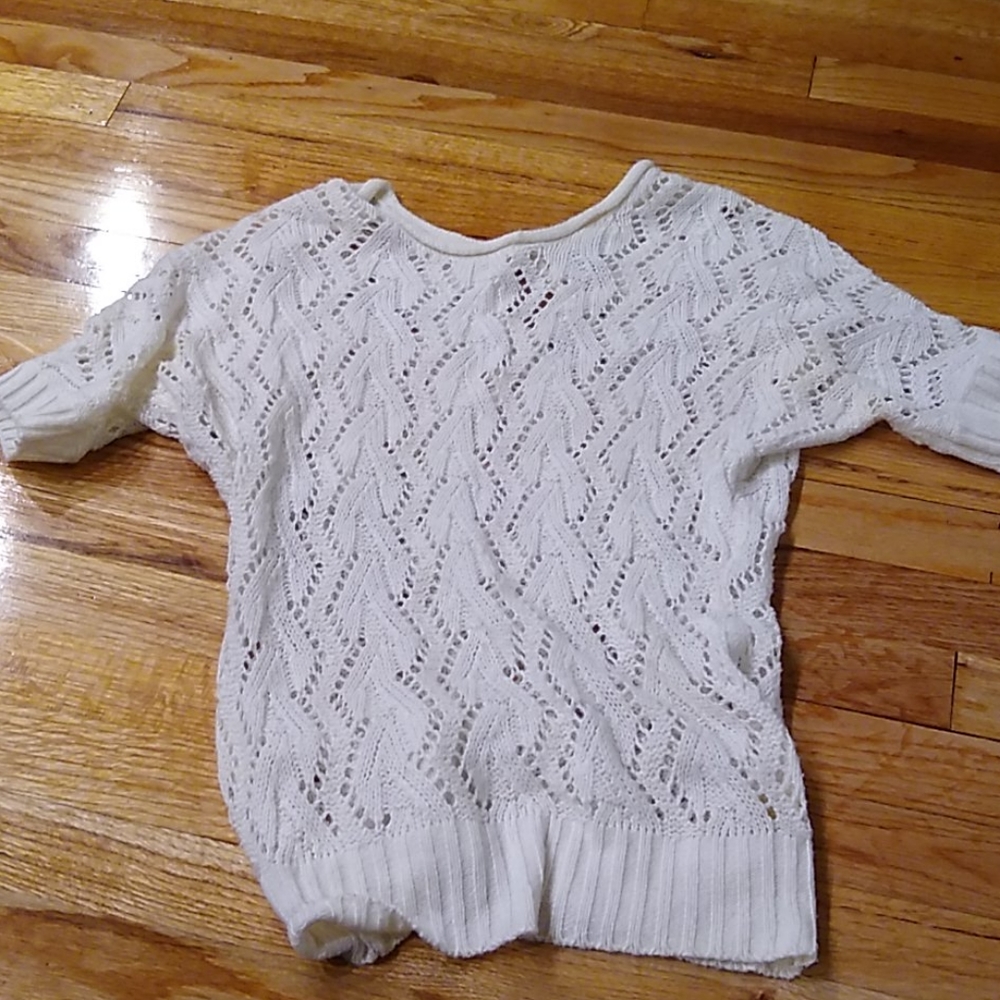 SOLD 3/$15 sale White open weave sweater - Picture 4 of 5